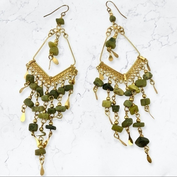 GOLD Tone Green Beaded Stones Chandelier Nuggets Drops Earrings - Picture 1 of 1
